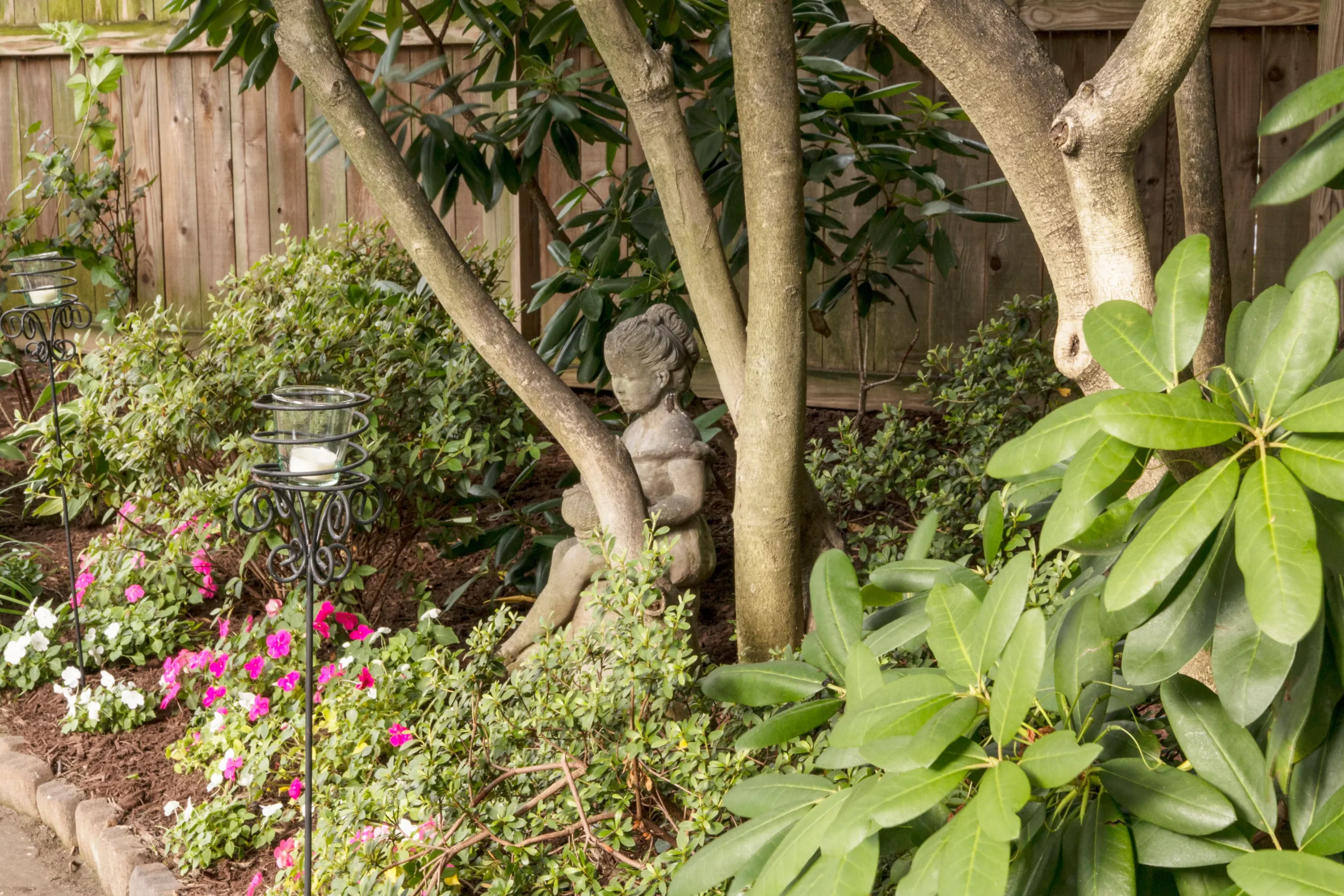 Landscape bed care in Alexandria, VA