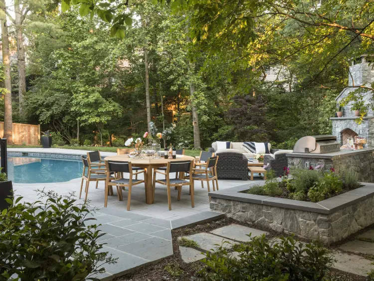 Landscape design and planting in Virginia