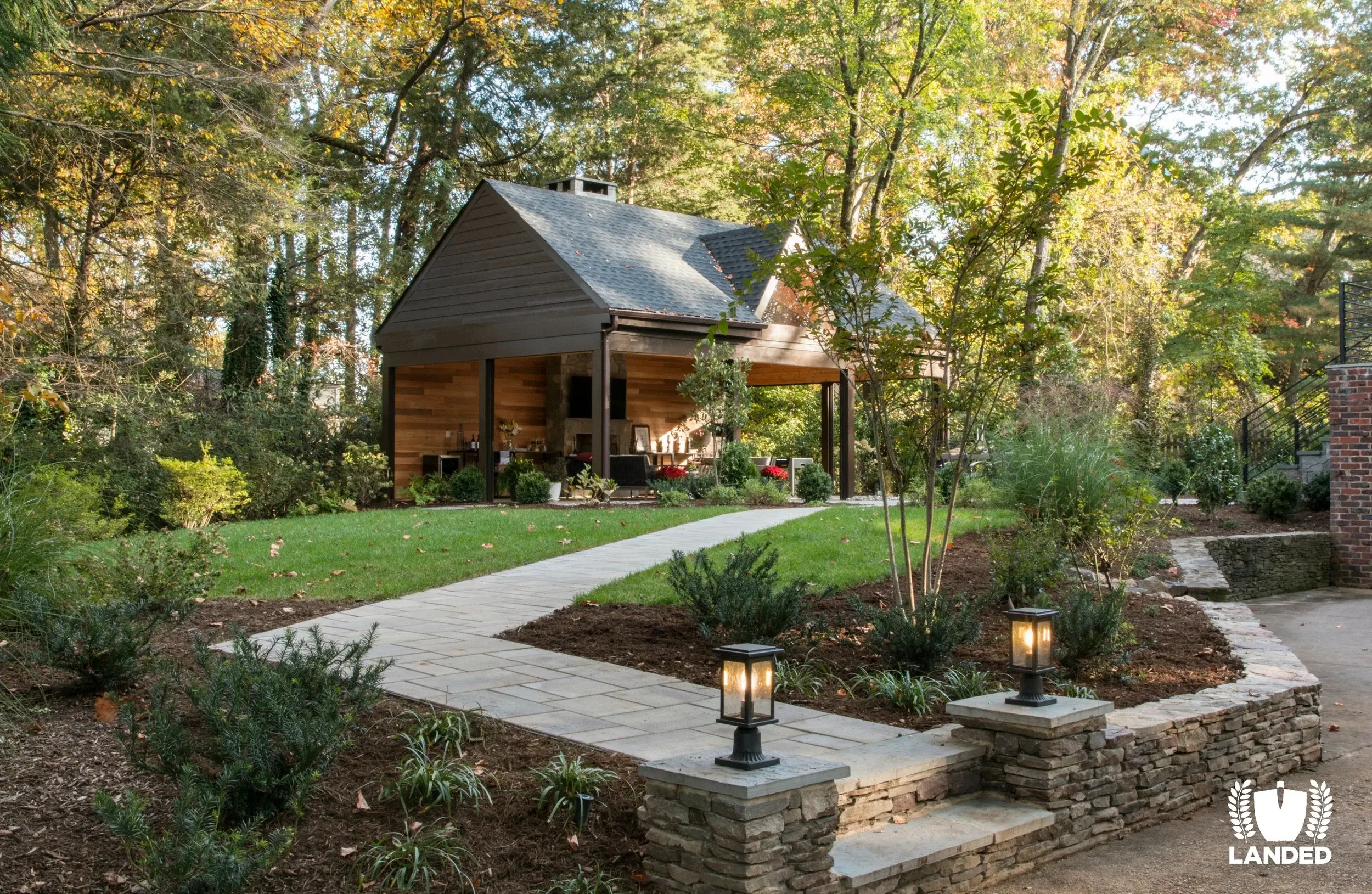 Stone Walkway Accent Lightning
